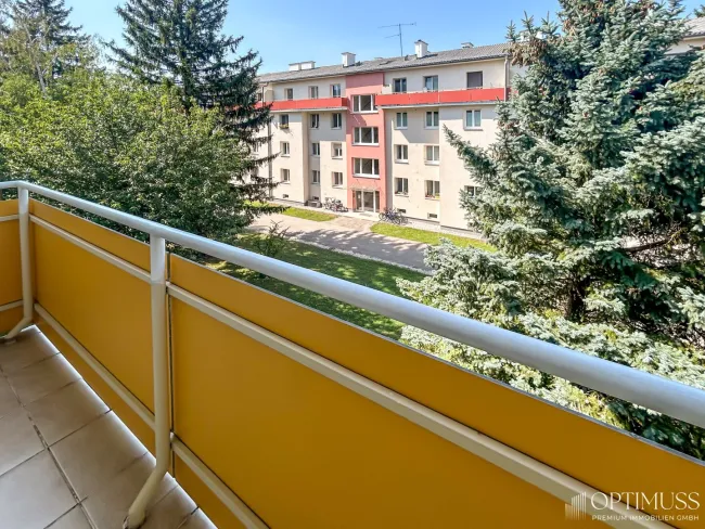 Attraktive 2-Zimmer-Eigentumswohnung mit Balkon in begehrter Grünruhelage von Baden nahe Rosarium! - Bild