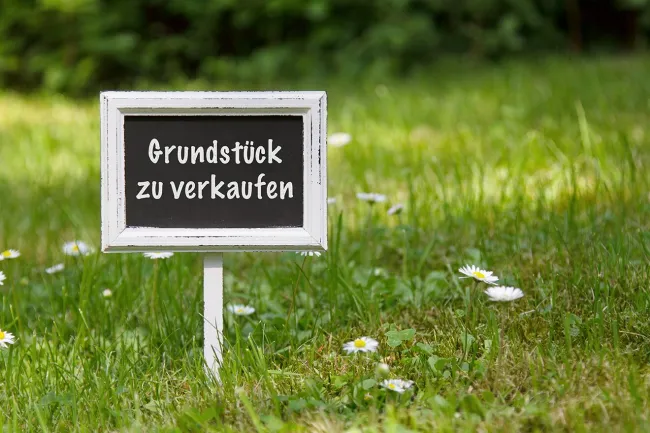Großes GRUNDSTÜCK in toller Lage - Titelbild