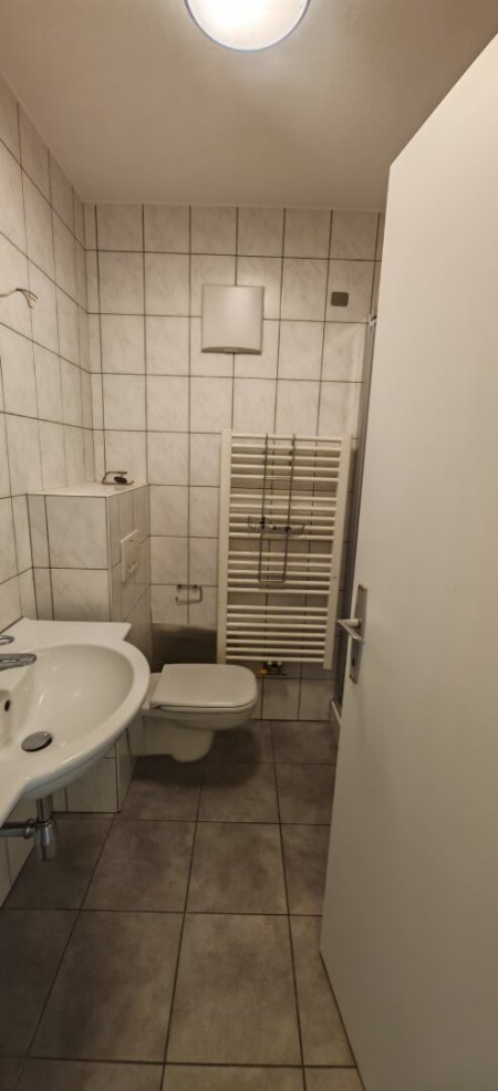 Helle Garconniere mit Balkon in Pradl ab sofort verfügbar