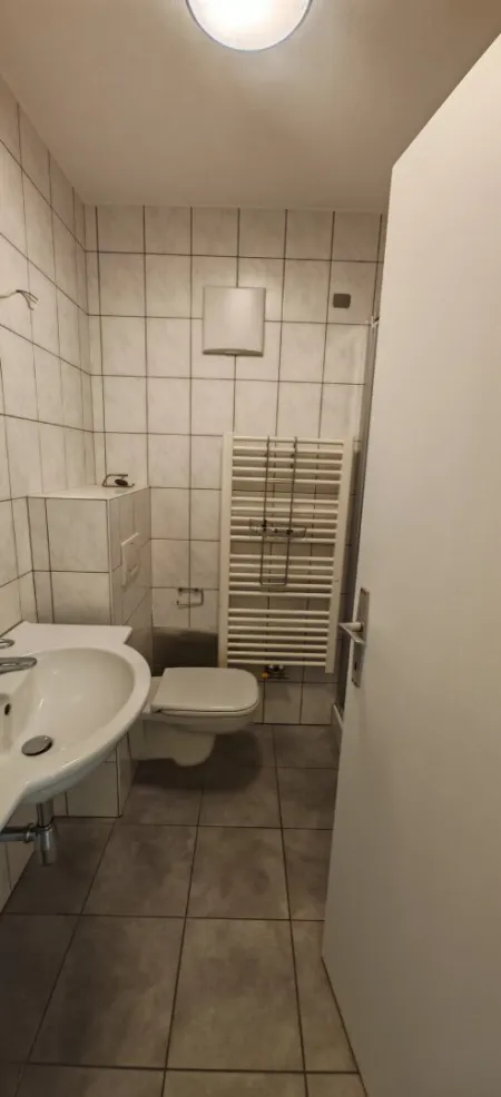 Helle Garconniere mit Balkon in Pradl ab sofort verfügbar - Bild