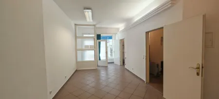 Raum für Ihre Geschäftsidee: Ebenerdiges Geschäftslokal in Pradl
