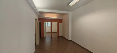 Raum für Ihre Geschäftsidee: Ebenerdiges Geschäftslokal in Pradl