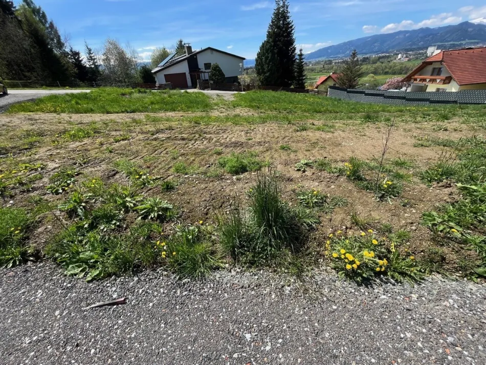 712 m² großer Baugrund im Grünen mit Bergpanorama - Bild