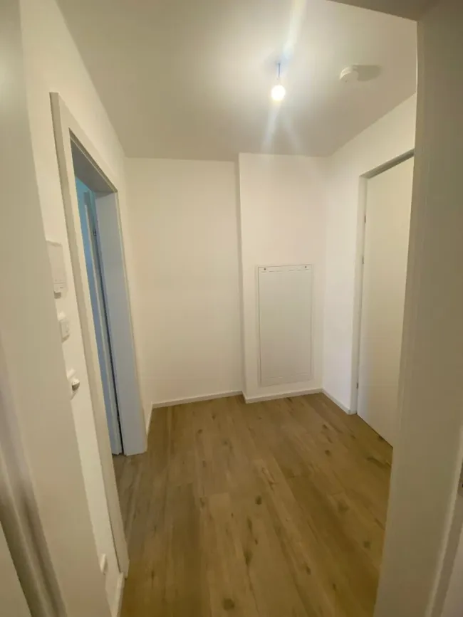 Wohn-, Koch-, Ess-, Schlafbereich - Modernes und geräumiges Appartement mit großer Loggia und Bergblick