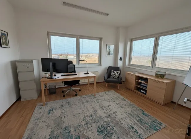 Moderne Bürofläche in Böheimkirchen I 32m² I Top Lage I Wenige Minuten von der A1 Autobahn - Titelbild