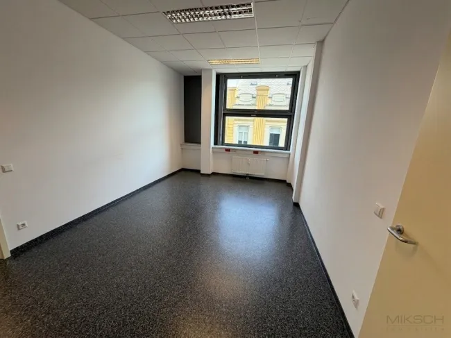 Neuwertiges Büro/Praxis I in St. Pölten I ca. 267m² I nähe Bahnhof I Top Lage I Lift - Bild
