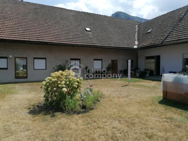 Geschichte trifft Zukunft - Einzigartiger Vierkanthof mit Gasthaus und 4 Wohneinheiten - Titelbild