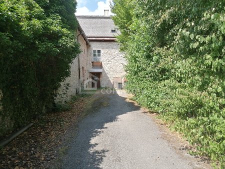 Geschichte trifft Zukunft - Denkmalgeschützter Gasthof mit Fremdenzimmern in Schrambach