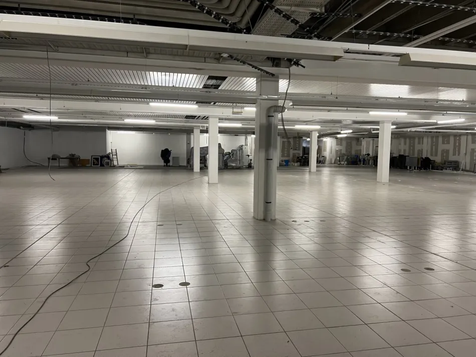 Teilbare - Lagerfläche (barrierefrei) in zentraler Lage - Bild