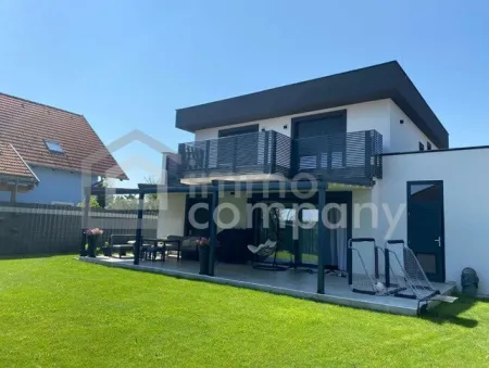 Einfach einziehen, in Ihr neues Einfamilienhaus in Weikersdorf - Bild