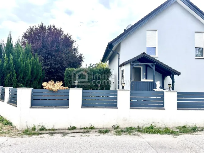 Haus Vorderseite