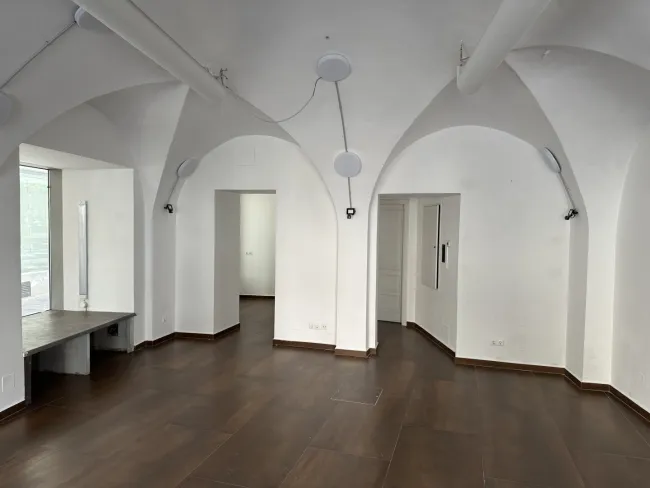 Attraktives Geschäftslokal mit historischem Gewölbe in bester Frequenzlage von Eisenstadt - Titelbild