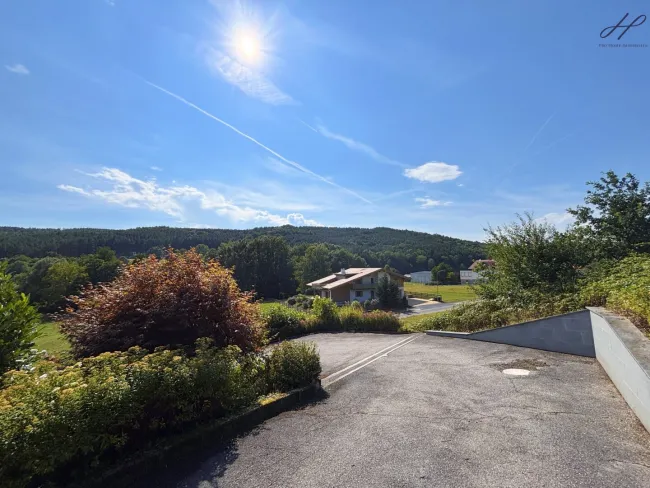 Exklusiver Bungalow in Alleinlage mit eigenem Wald, traumhaftem Fernblick und absoluter Privatsphäre - Bild