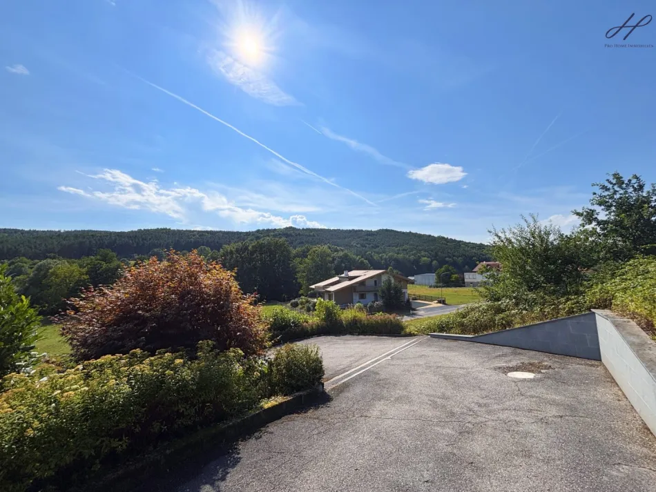 Exklusiver Bungalow in Alleinlage mit eigenem Wald, traumhaftem Fernblick und absoluter Privatsphäre - Bild