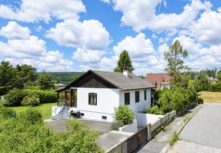 +Einzigartiges Einfamilienhaus auf sonnigem Grundstück, direkt neben Oberpullendorf! +