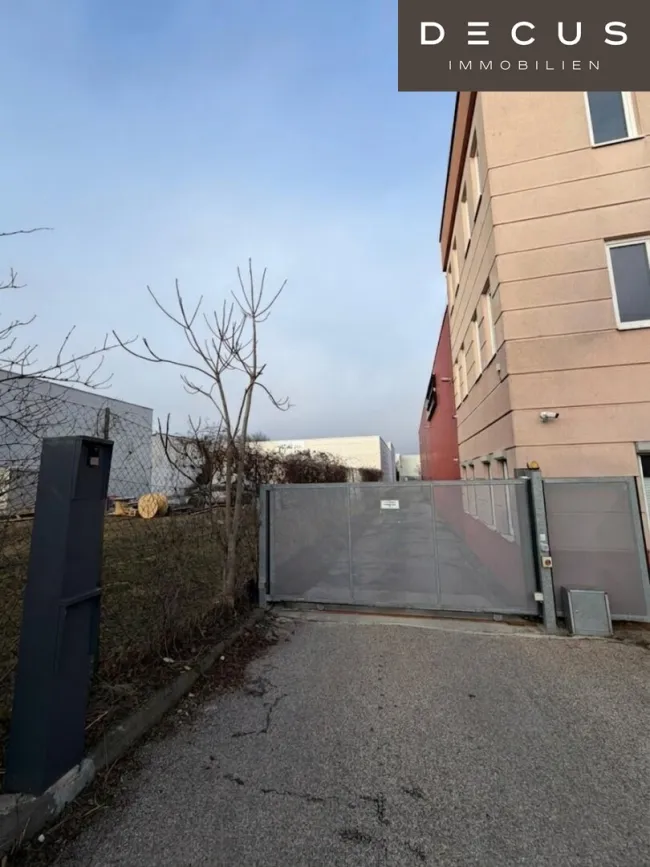 Gewerbeimmobilie mit Büro- und Lagerflächen in Top-Lage des 22. Bezirks | ca. 3.000 m² Nutzfläche - Bild