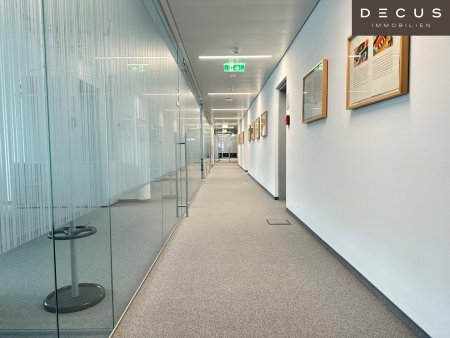 | Großzügige Büroflächen im Süden von St. Pölten | direkt an der Autobahn A1 | Lagerhalle | Flugdach | Freifläche | Stellplätze