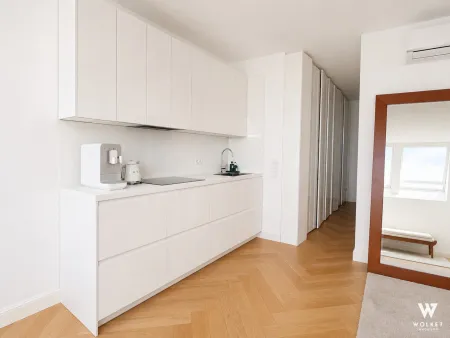 Hochwertige Dachgeschosswohnung in Bestlage des 9. Bezirks - Erstklassige Wohnqualität nahe AKH & MedUni Wien