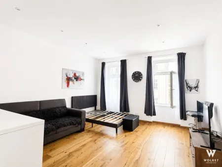Bezugsfertiger Altbau-Erstbezug nach Generalsanierung – Moderne 1-Zimmer-Wohnung mit Fußbodenheizung & Lift in 1100 Wien