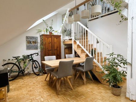 Schöne 2-Zimmer-Galeriewohnung mit Balkon in ruhiger Grazer Innenstadtlage