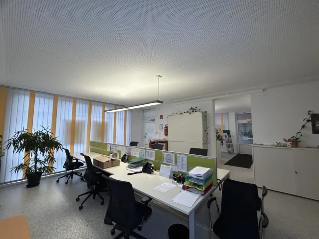 + 138m² Geschäftsraum in guter Lage,in Oberpullendorf zu kaufen! + - Bild