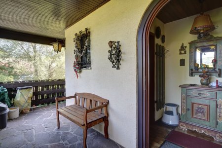 Gepflegter Bungalow in ruhiger Lage von Alland – Wohlfühlen mit Gartenidylle