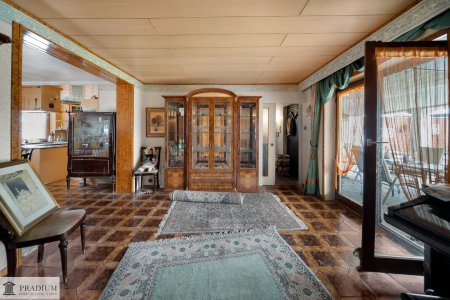 Großzügiges Familienhaus mit Pool auf 1.140 m² – viel Platz, viel Potenzial