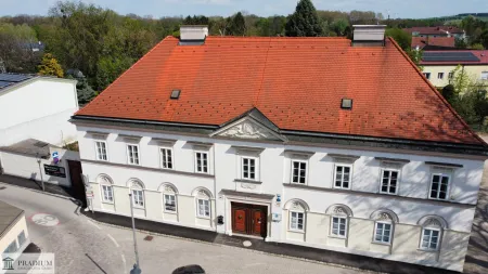 Charmantes Zinshaus mit 7 Bestandsobjekten & Entwicklungspotenzial in Bestlage von Bruck an der Leitha