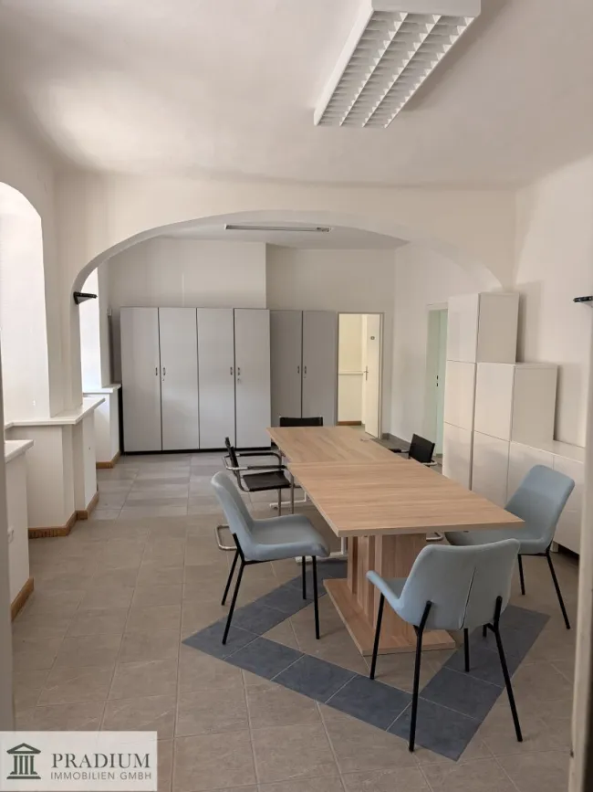 Charmantes Zinshaus mit 7 Bestandsobjekten & Entwicklungspotenzial in Bestlage von Bruck an der Leitha - Bild