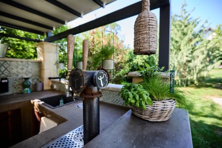 +++ Einmalige Jugendstilvilla mit Traumgarten, Pool & Weinkeller in Bestlage von SOPRON +++