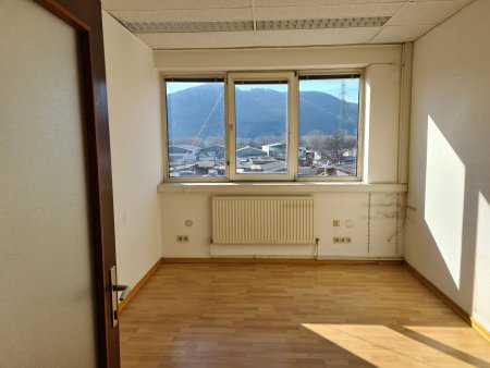 SOMMERANGEBOT: 1. MONAT GRATIS!! - Kleinbüros in der Nähe von Strebersdorf