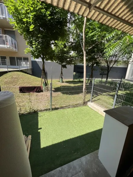 TOP Angebot für Handwerker - 30m2 EG Wohnung mit kleinem Garten - sehr gute Lage - selbst renovieren und Geld sparen!