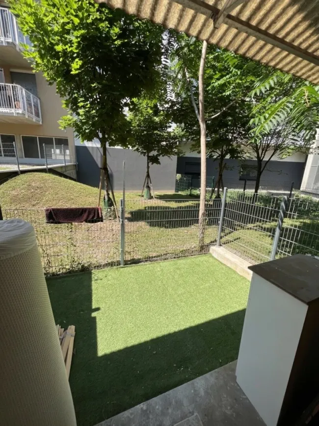 TOP Angebot für Handwerker - 30m2 EG Wohnung mit kleinem Garten - sehr gute Lage - selbst renovieren und Geld sparen! - Bild