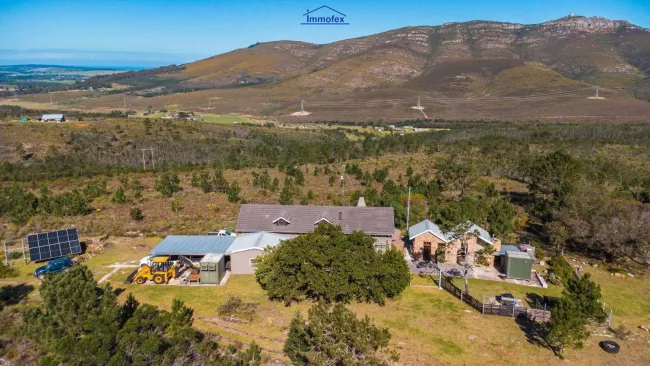 Außergewöhnliche Lifestyle-Farm / Öko-Resort in unberührter Umgebung - Titelbild