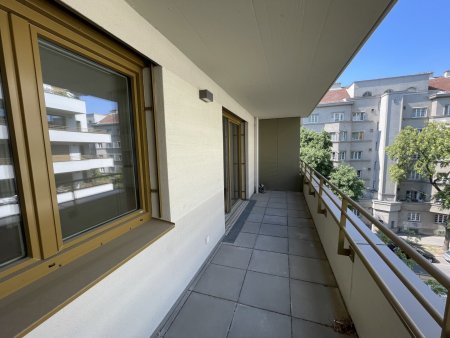 Moderne 2-Zimmer Wohnung mit Balkon und Einbauküche in 1200 Wien