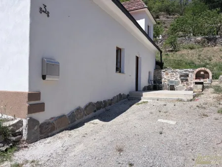Wachauer Landhaus mit terrassiertem Naturgrundstück