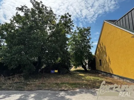 Grundstück mit Abbruchhaus in Michelhausen - Bild