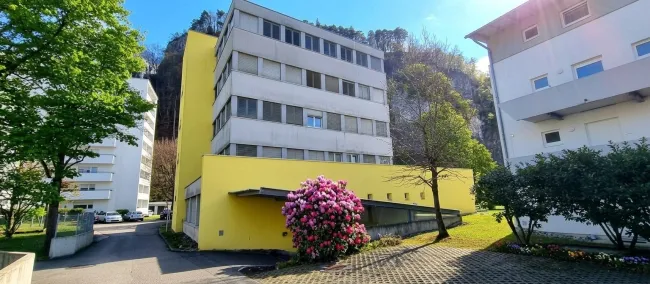 Investitionsobjekt mit starker Rendite! - Wohnhaus in Götzis - 45 Zimmer, 15 Tiefgaragenplätze, ca. 1.045 m² Nutzfläche! - Bild