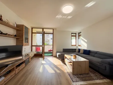 Sonnige Garconniere mit Loggia in Top Lage | PARSCH