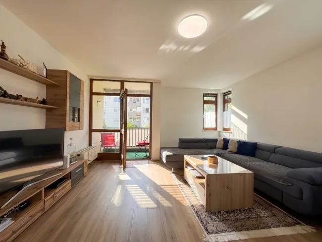 Sonnige Garconniere mit Loggia in Top Lage | PARSCH - Bild