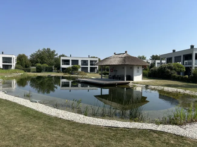 ++Wohnen wo andere Urlaub machen,das Chalet am Golfplatz unmittelbar neben der Therme Lutzmannsburg++ - Bild