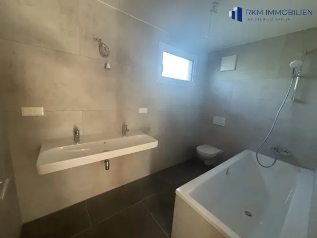 Badezimmer 1. OG