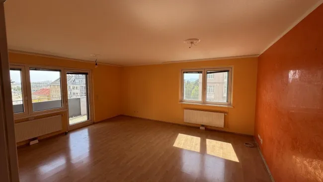 U1-Station Altes Landgut vor der Türe! Moderne 3-Zimmer-Wohnung mit Loggia zum interessanten Preis! - Bild