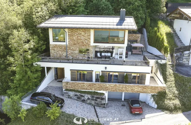 5700 Zell am See; ETWAS BESONDERES ! Luxuriöse Architektenvilla, ca. 350m² Wohnfläche, Terrasse, Lift im Haus, Garage,Schwimmhalle,Sauna - Bild