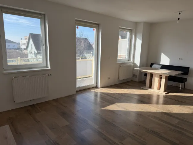 Helle 2-Zimmer-Wohnung mit südwestseitigem Balkon, KFZ Abstellplatz - Bild