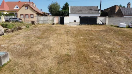 Mein Garten, mein Reich - 401m² in 2213 Bockfließ mieten um 690 €!
