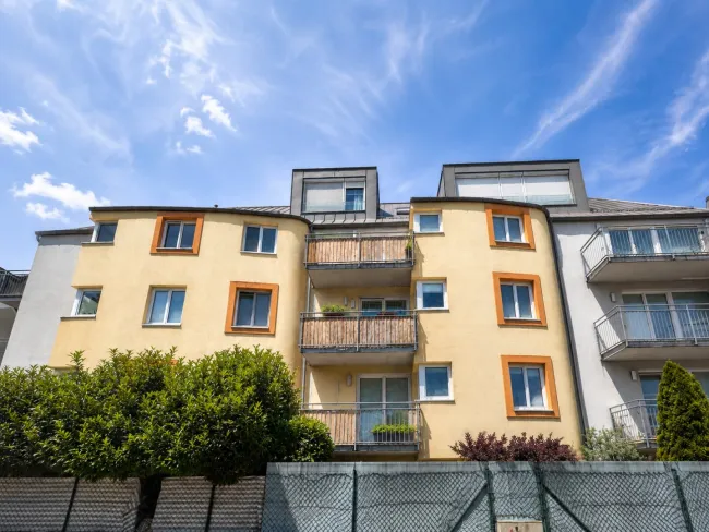 ***3-Zimmer-DG-Neubauwohnung mit Terrasse & Stellplatz nahe Schloss Hetzendorf*** - Bild