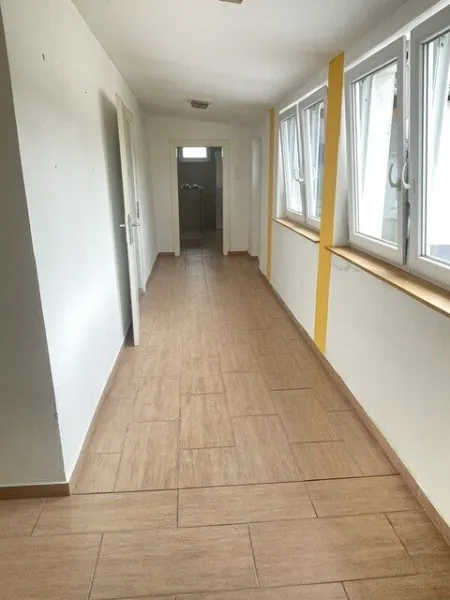 Bungalow in ruhiger Lage: uneinsehbarer Garten - Bild