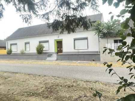 Bungalow in ruhiger Lage: uneinsehbarer Garten