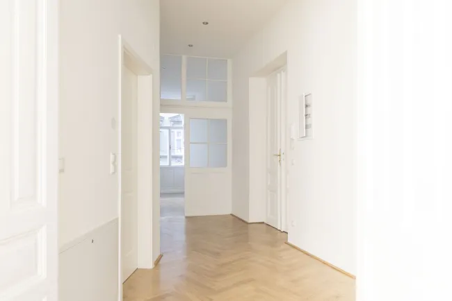 Frisch sanierte Altbauwohnung mit Charme im Herzen von Mariahilf - Bild